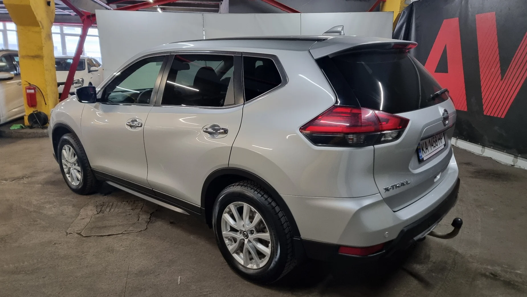 Nissan X-Trail photo